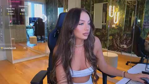 Miley Sin online show from 12/19/25, 01:40