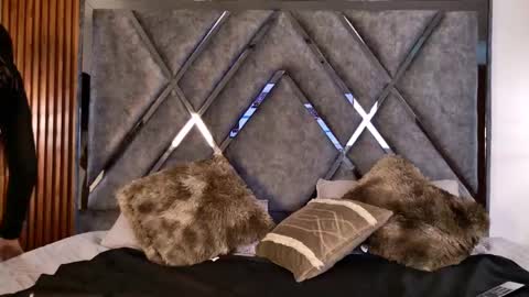 milf__celeste online show from 04/19/26, 02:33