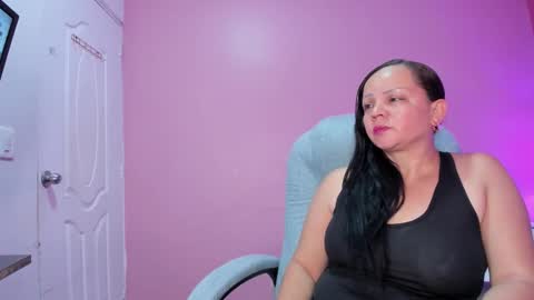 milf_allixon online show from 03/06/26, 03:47