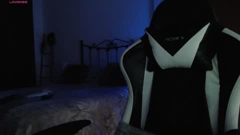 Ines online show from 12/17/24, 08:23