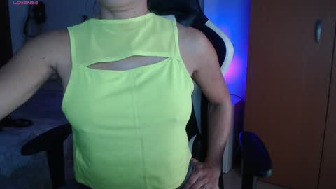 Ines online show from 12/19/24, 08:56