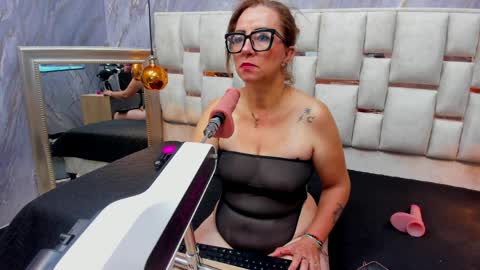 Lili  online show from 03/26/26, 01:06