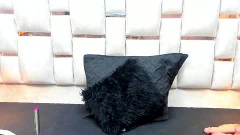 Lili  online show from 04/20/26, 12:30