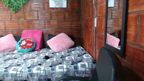 Ana online show from 09/13/25, 07:13