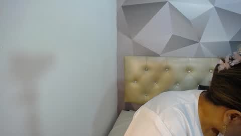 Snapshot of milf_hugeboobs chatting on 11/23/25, 10:59 milf_hugeboobs online show from 11/23/25, 10:59