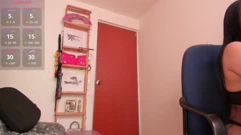 Snapshot of milf_kharly chatting on 04/03/26, 07:23 Kharly online show from 04/03/26, 07:23