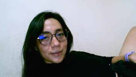 Snapshot of milf_latina3 chatting on 05/20/26, 02:29 milf_latina3 online show from 05/20/26, 02:29