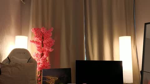 Snapshot of milf_mamyy chatting on 10/14/25, 07:09 Filicia online show from 10/14/25, 07:09