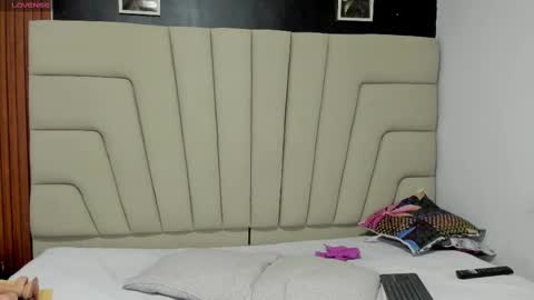 Snapshot of milf_meli chatting on 03/11/25, 10:20 milf_meli online show from 03/11/25, 10:20