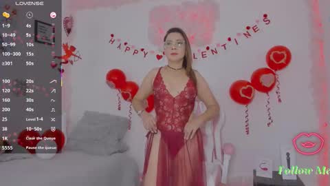 Aura  online show from 02/11/26, 11:10