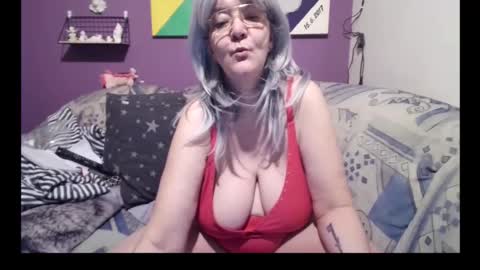 Snapshot of milfchantal chatting on 03/01/25, 03:49 Milfchantal online show from 03/01/25, 03:49
