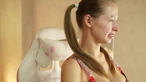 milfcruze online show from 10/14/25, 01:50