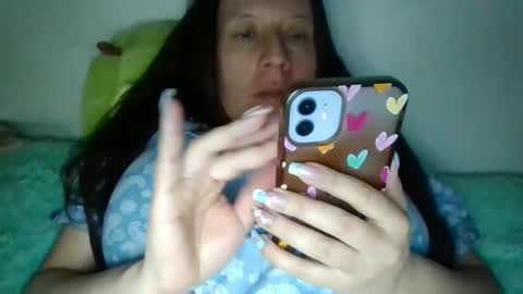 Snapshot of milfevha chatting on 01/18/25, 11:22 milfevha online show from 01/18/25, 11:22