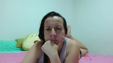 Snapshot of milfevha chatting on 01/12/26, 02:06 milfevha online show from 01/12/26, 02:06