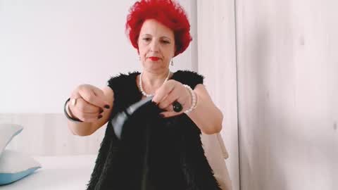 Milfsupreme online show from 09/30/25, 11:37