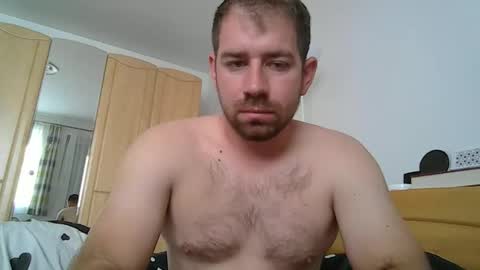 Snapshot of milfhunter195 chatting on 05/31/26, 06:10 milfhunter195 online show from 05/31/26, 06:10