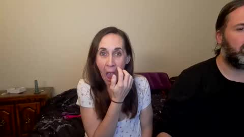 Jessica and Roger online show from 12/21/24, 06:09