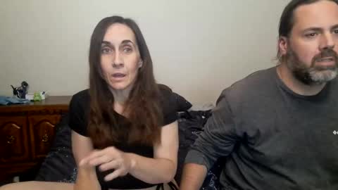 Jessica and Roger online show from 01/08/25, 06:09