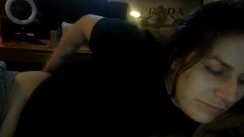 Snapshot of milfsfreaky69 chatting on 01/21/25, 02:37 BabygirlsFreaky online show from 01/21/25, 02:37
