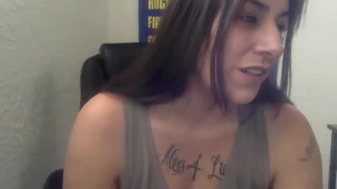 Snapshot of milfsfreaky69 chatting on 01/27/25, 07:03 BabygirlsFreaky online show from 01/27/25, 07:03