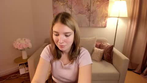Snapshot of milinafox chatting on 10/10/25, 01:04 milinafox online show from 10/10/25, 01:04