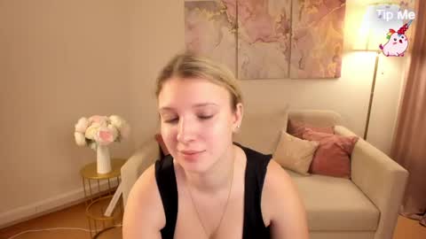 milinafox online show from 04/23/26, 10:01