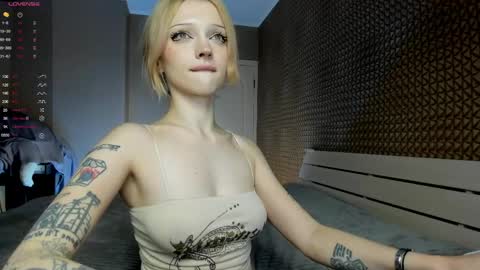 Mila 3 aka Deepthroat World Champion online show from 04/18/26, 03:10