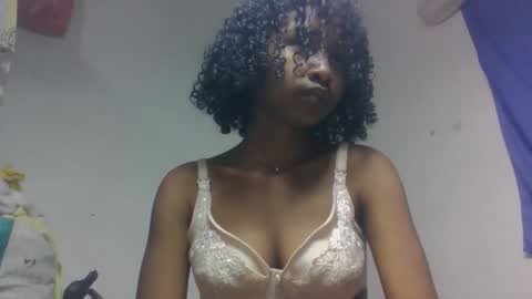 Snapshot of milinasy chatting on 02/04/26, 08:53 milinasy online show from 02/04/26, 08:53