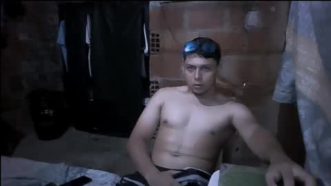 Snapshot of milk_boy25 chatting on 10/07/25, 06:49 milk_boy25 online show from 10/07/25, 06:49