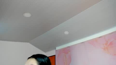 Snapshot of milk_candy16 chatting on 09/26/25, 12:20 S O F I A online show from 09/26/25, 12:20