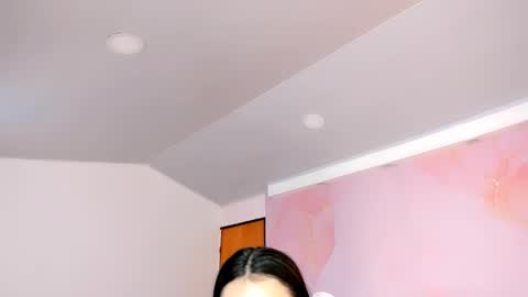 Snapshot of milk_candy16 chatting on 10/05/25, 12:25 S O F I A online show from 10/05/25, 12:25