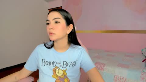 Snapshot of milk_candy16 chatting on 10/07/25, 12:24 S O F I A online show from 10/07/25, 12:24