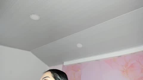 Snapshot of milk_candy16 chatting on 10/18/25, 12:06 S O F I A online show from 10/18/25, 12:06