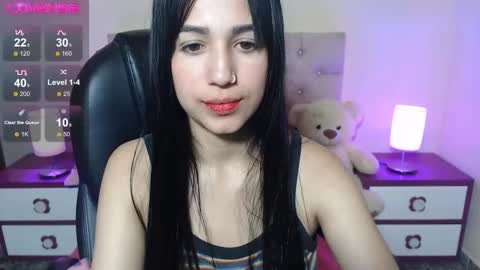 Snapshot of milk_little4u chatting on 10/22/25, 03:40 luci online show from 10/22/25, 03:40