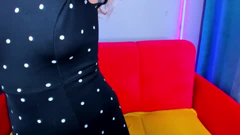 milkablond online show from 03/20/26, 02:05