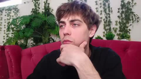 milkhunter_ online show from 04/18/26, 08:29