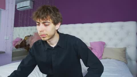 milkhunter_ online show from 04/20/26, 05:10