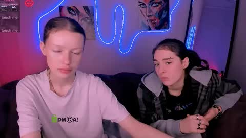 Mila online show from 01/18/26, 01:53