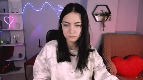 Mila online show from 02/04/26, 07:03