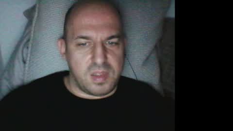 Snapshot of milkiwaay chatting on 12/19/25, 10:17 Milkiwaay online show from 12/19/25, 10:17