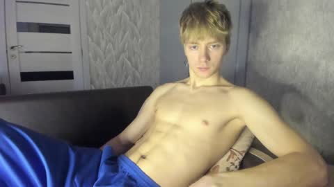 Isaac online show from 01/21/25, 05:49