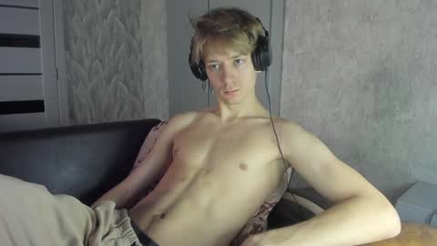 Isaac online show from 01/31/25, 06:02