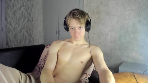 Isaac online show from 02/07/25, 05:31