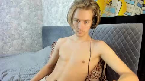 Isaac online show from 10/30/25, 05:02