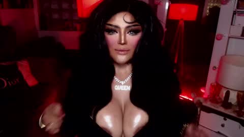 milkshakelavinia online show from 01/08/25, 12:38