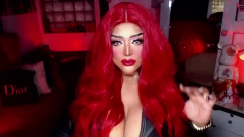 milkshakelavinia online show from 02/04/25, 01:23