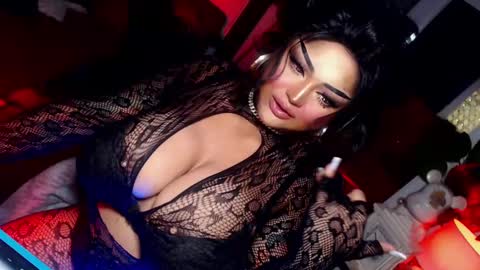 milkshakelavinia online show from 02/14/25, 10:07