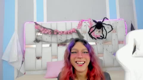 Snapshot of milkwhore1 chatting on 10/27/25, 08:24 Michelle online show from 10/27/25, 08:24