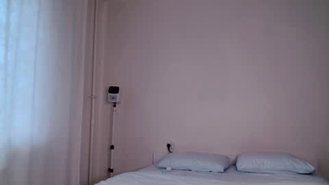 milky__way_ online show from 10/15/25, 12:27