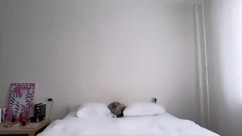 milky__way_ online show from 04/15/26, 01:18